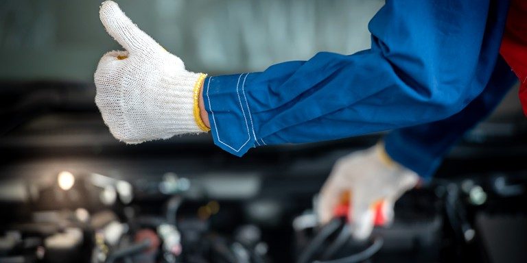 Perjalanan Anti Ribet Dimulai dari Iwan Rental Mobil. Iwan Rental Mobil menyediakan layanan sewa mobil nyaman untuk perjalanan anti ribet.