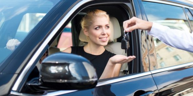 Armada Iwan Rental Mobil dalam kondisi prima sebagai solusi berkendara di era serba cepat