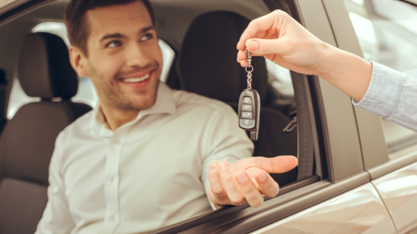 6. Iwan Rental Mobil, Kenyamanan Berkendara Tanpa Kompromi 6. Iwan Rental Mobil, Kenyamanan Berkendara Tanpa Kompromi