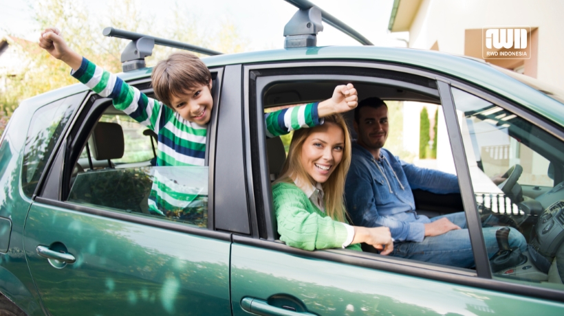 Iwan Rental Mobil, Solusi Tepat untuk Setiap Tujuan. Armada Iwan Rental Mobil siap mendukung berbagai tujuan perjalanan dengan kondisi prima dan terawat.