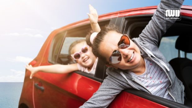 Armada Iwan Rental Mobil yang bersih dan siap digunakan untuk memulai perjalanan maksimal