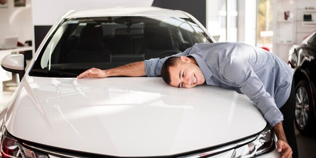 Mobil dari Iwan Rental Mobil yang bersih dan siap digunakan untuk perjalanan yang nyaman dan praktis