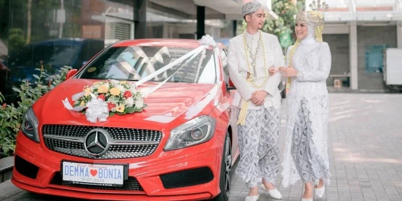 iwan rental mobil pernikahan Mobil pengantin mewah Pekanbaru – Iwan Rental Mobil