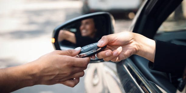 Mobil dari Iwan Rental Mobil siap digunakan untuk perjalanan cepat dan nyaman.
