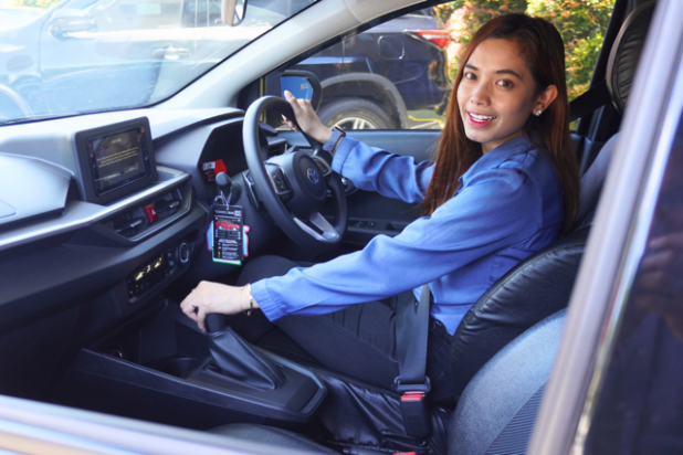 Mobil sewaan harian dari Iwan Rental Mobil yang siap digunakan untuk aktivitas sehari-hari.