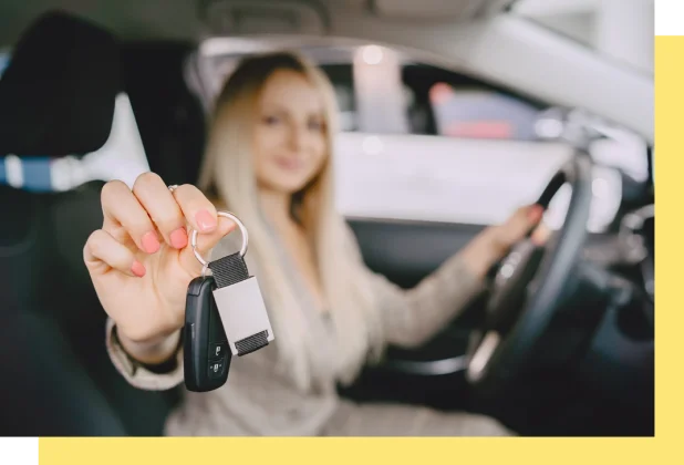 Sewa mobil lepas kunci untuk perjalanan fleksibel dan bebas.