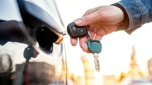 Mengapa Rental Mobil Menjadi Pilihan Favorit Saat Ini? Rental mobil modern dengan berbagai pilihan kendaraan siap pakai untuk kebutuhan perjalanan pribadi dan bisnis.