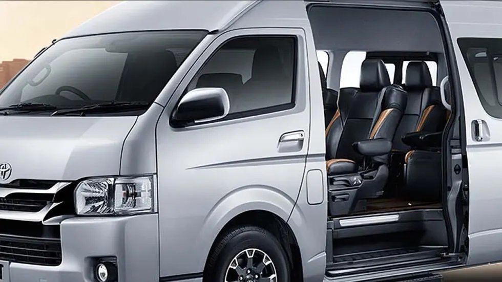 Rental Mobil Berkualitas untuk Perjalanan Eksklusif Rental mobil berkualitas dengan armada nyaman untuk perjalanan eksklusif dan berkelas.