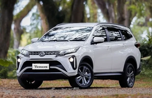 Rental mobil modern sebagai solusi perjalanan fleksibel yang mengikuti evolusi kebutuhan mobilitas masyarakat..