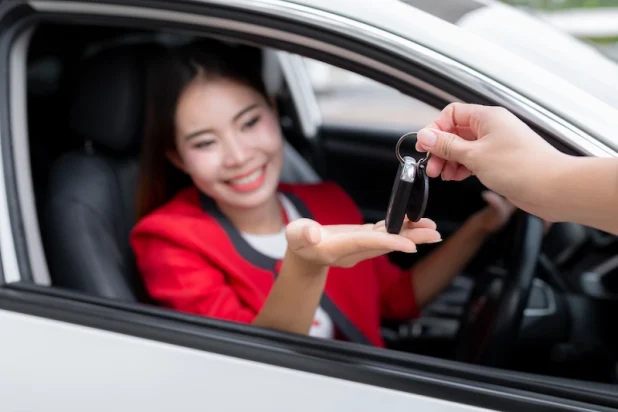 Iwan Rental Mobil: Rental Mobil Andal untuk Liburan dan Bisnis.